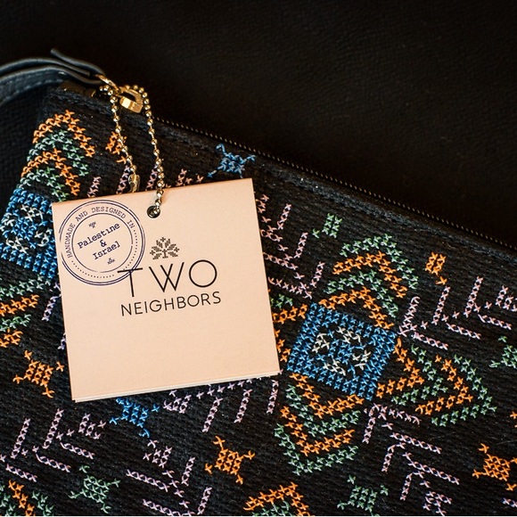 - NWT Palestinian embroidery clutch ๐๐๐ - Picture 4 of 5